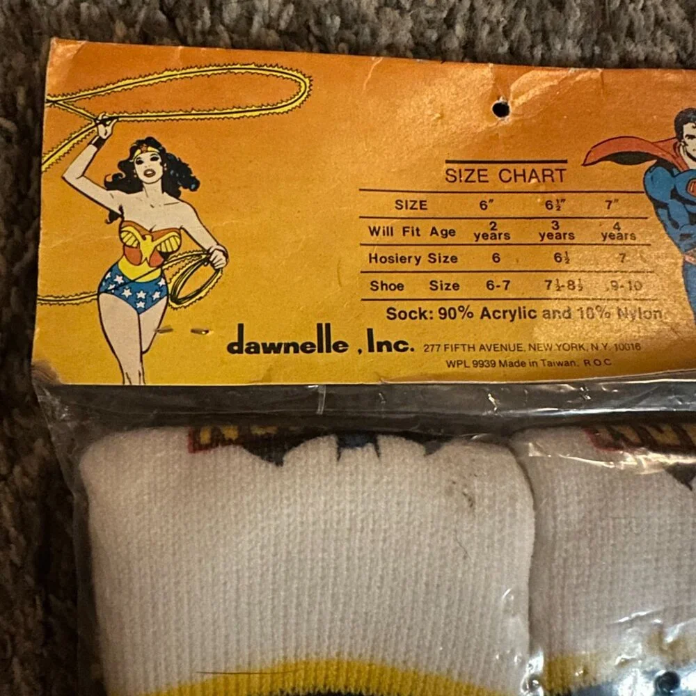 Share Toastee Socks - RARE NEW VINTAGE DC Comics 1979 BATMAN Child Size 6 - DAWN - Picture 6 of 9